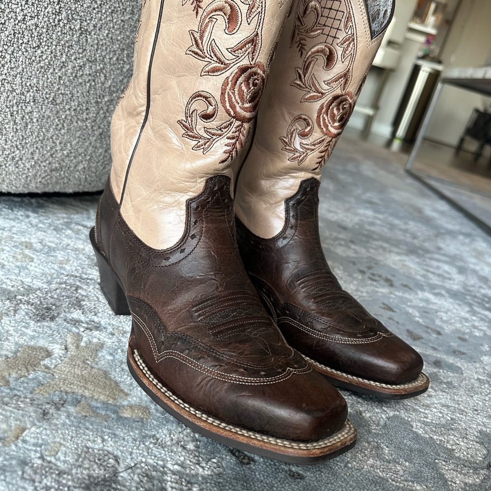 Ariat Brown and Cream Western Boots